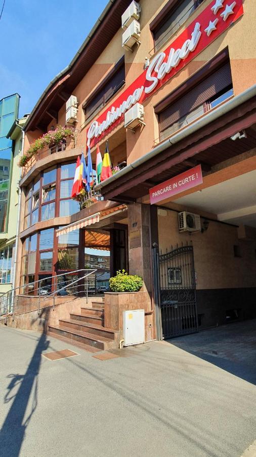 Pensiunea Select Arad Exterior foto