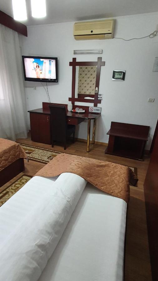 Pensiunea Select Arad Exterior foto