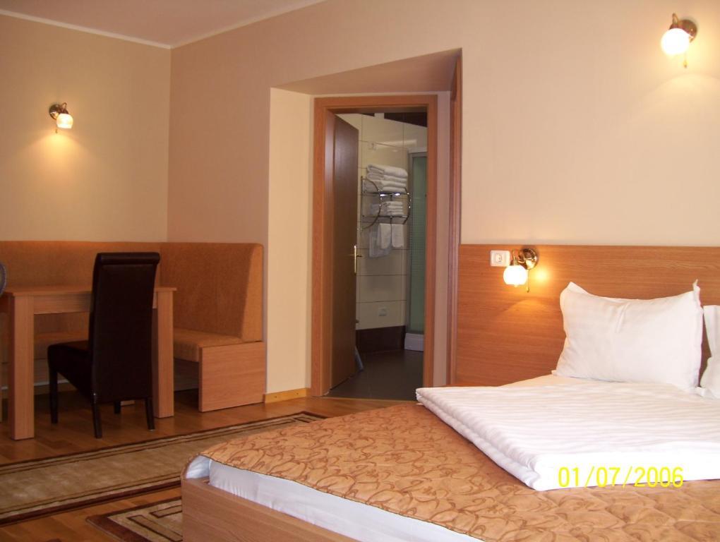 Pensiunea Select Arad Zimmer foto
